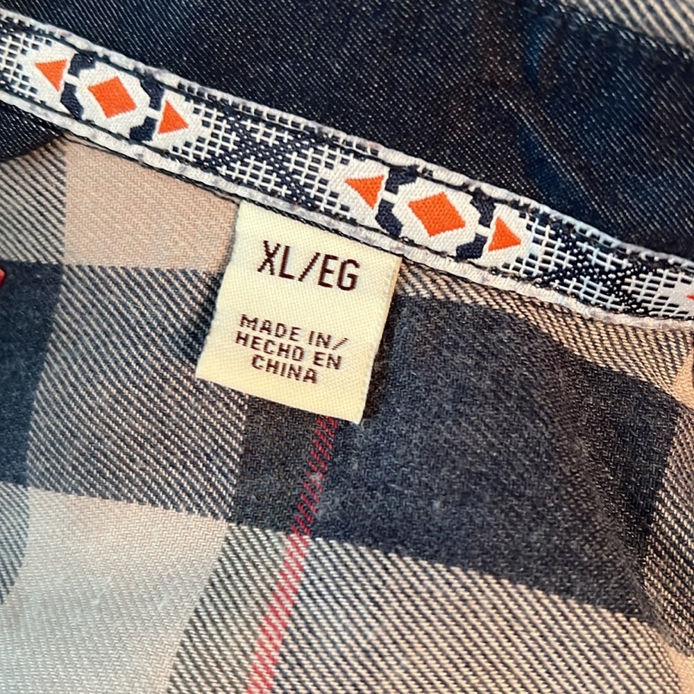 AMERICAN THREADS Plaid Shirt - Picture 5 of 7